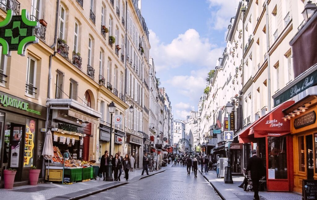 7 Best Ranked Cities For Shopping Around The World